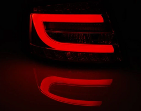 LED ŽIAROVKY NOVÉ AUDI A6 C6 04-08 DYMOVÉ LED 7PIN