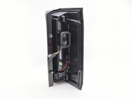 LED červeno-biele sekvenčné zadné svetlá VW Crafter / MAN TGE 2017