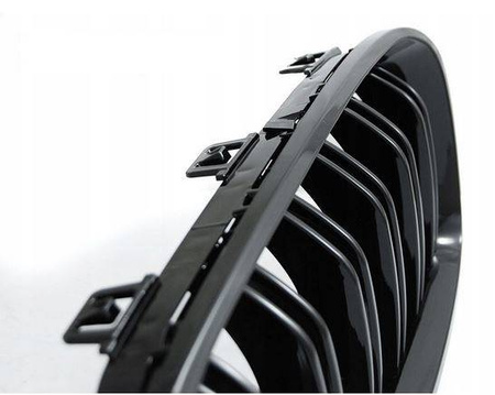 Športová ľadvinka čierna lesklá pre BMW F32 F33 F36