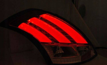 Suzuki Swift V 10-17 červené dymové led žiarovky