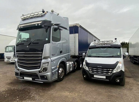 Lišty prednej masky Mercedes Actros MP5 2019-