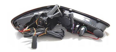 LED r-w dts svetlá pre Audi A4 B8 12-15 sedan