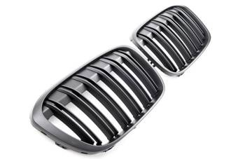 MRIEŽKA BMW X1 F48 DVOJITÁ PLOCHÁ ČIERNA MATNÁ