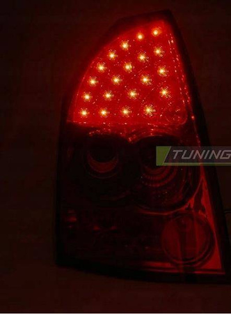 Chrysler 300c 04-08 červené dymové led žiarovky