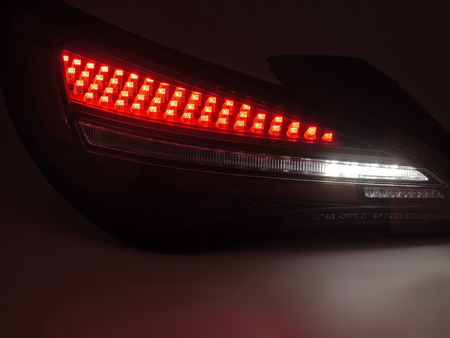 Zadné svetlá Mercedes CLA C117 13-19 OLED čierne