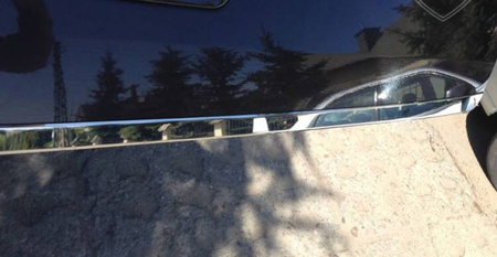 Lišta na hranu zadného poklopu VW T5 04-15