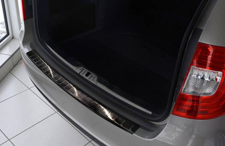 Kryt zadného nárazníka Škoda Superb 2 kombi (čierny)