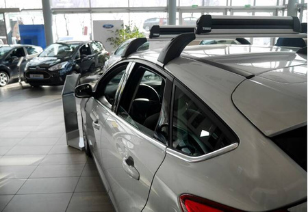 Bočné lišty na okná Ford Focus 3 2011+ HB