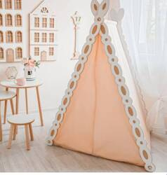 Prelamovaný stan s karimatkou, uzavretý.