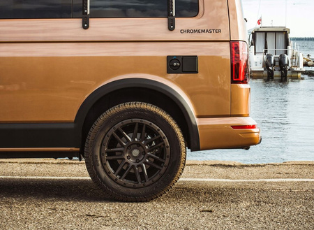 Obloženie dverí predĺženia blatníkov VW T6 2015+ KRÁTKE