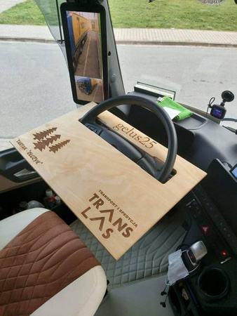 Stôl volantu Mercedes Actros Atego DAF 85 104 105 106 drevený.