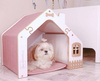 Drevená búdka pre psa s pelechom a miskami, ružová