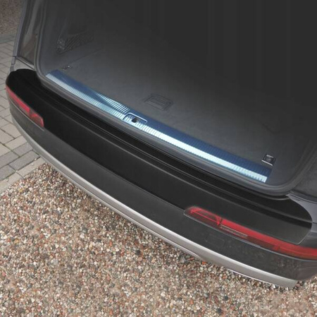 Prekryvná ochranná lišta na zadný nárazník pre AUDI Q7 / SQ7 4M 2015- | ABS