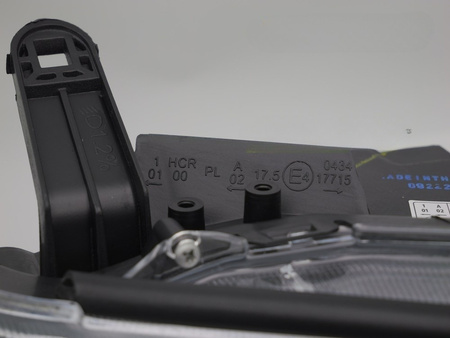 Ľavé predné svetlo pre Mitsubishi Pajero 10-15