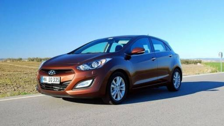 Bočné okenné lišty Hyundai i30 2012-2017 HB