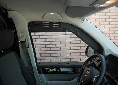 Kryty vetrania bočných okien VW T6.1 2019+