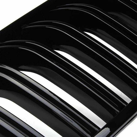 MRIEŽKA (OBLIČKOVÁ) BMW X3 X4 F25 F26 M LOOK LESKLÁ ČIERNA