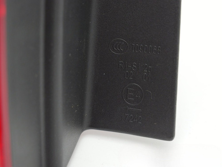 TYC pravý difúzor zadného svetla pre VW Jetta 6 11-14