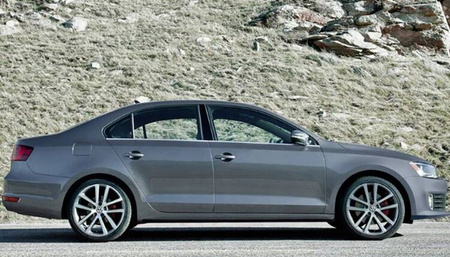 Bočné okenné lišty Volkswagen Jetta 2010-2018